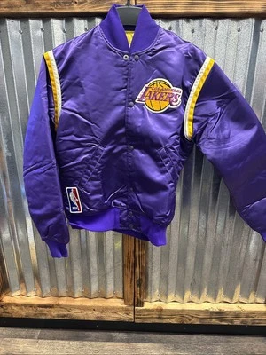 Chaqueta de satén bombardero vintage Starter Los Angeles Lakers para hombre mediana hecha en EE. UU. Foto 1 de 4