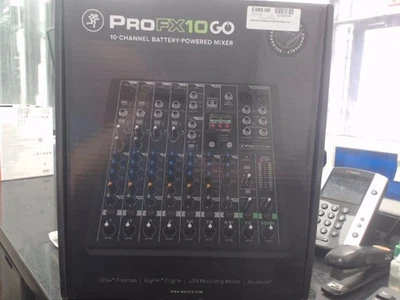 Mackie ProFX10 GO Battery Powered 10 Channel Analog Audio Mixer with (EZ1007376) - Image 1 of 4