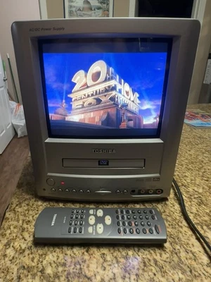 Toshiba 9" TV/DVD Combo MD9DM3 Retro Gaming 2002 Tested and Works with Remote - Image 1 of 4