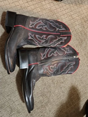 Botas de vaquero Nocona para mujer talla 7 1/2 con cremallera lateral.  Usado Foto 1 de 4