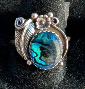 Vintage Navajo Paua Shell Ring Sterling Silver with Leaf Left size 10 - Picture 1 of 5