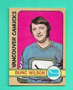 (1) DUNC WILSON 1972-73 O-PEE-CHEE # 18 CANUCKS GOALIE GOOD CARD (V7225)  