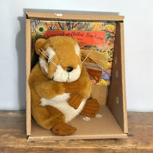 1994 Smithsonian Wildlife Story & Stuffed Chipmunk at Hollow Tree Lane Book - Picture 1 of 5