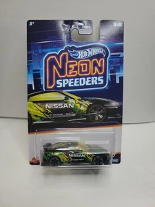 2023 Hot Wheels NEON SPEEDERS 2017 Nissan GT-R (R35) 3/8 - Bild 1 von 8