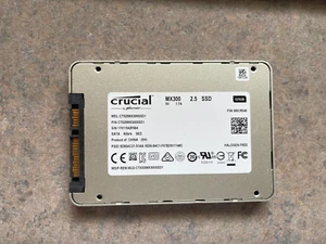 Crucial 2,5" MX300 525GB SATA III 6Gb/s SSD CT525MX300SSD1 - Bild 1 von 2