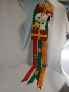 Snoopy Erdnüsse Woodstock Weihnachtsgeschenk 3-D Windsocke 55" Urlaubsdekoration - Bild 1 von 4
