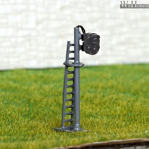 1 x N scale Signal Model Railroad Train Block Signal LED Green Over Red #G160 - Picture 1 of 2