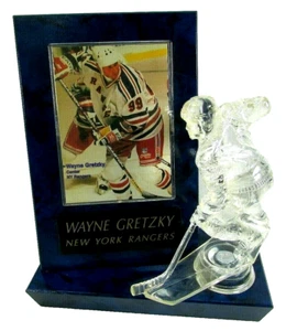 VTG Wayne Gretzky NEW YORK RANGERS 3D Card Desktop Shelf Display Trophy + Extra - Picture 1 of 7