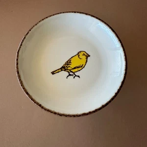 UNTERSETZER Teller/flache Schale, GELBER VOGEL von Value Ceramic, Made in Portugal - Bild 1 von 6