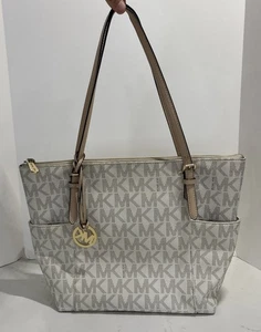 Michael Kors MK Monogram Tote Vanilla White With Tan Trim And Gold Keychain - Picture 1 of 13