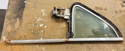 Pontiac Chieftain 53-54 4 puertas pasajero puerta ventilación ventana completa original Foto 1 de 4