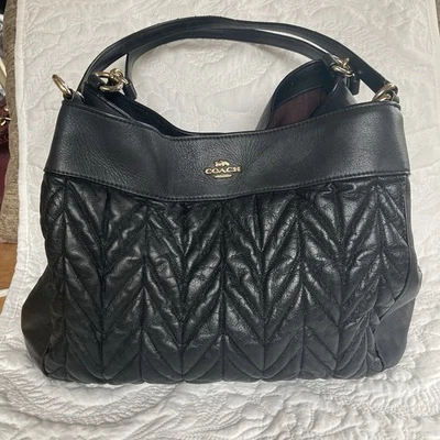 Bolso de hombro Coach Lexy de cuero acolchado negro 32978 Foto 1 de 4