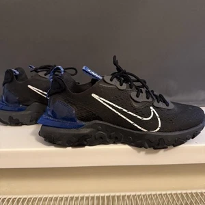 Black And Blue Nike Reacts - Picture 1 of 5