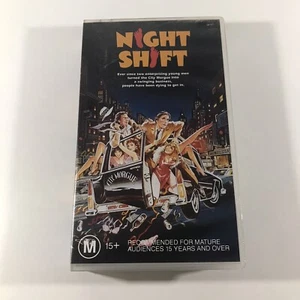 Night Shift VHS M15+ Movie Henry Winkler Shelley Long Michael Keaton - Imagen 1 de 6