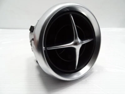Mercedes R172 SLC43 SLC300  AC vent, dash, left or right, round 1728300154 - Image 1 of 4