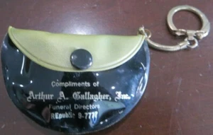 compliments of Arthur A.Gallagher,Inc.Funeral Director, vinyl keychain rainsuite - Picture 1 of 6