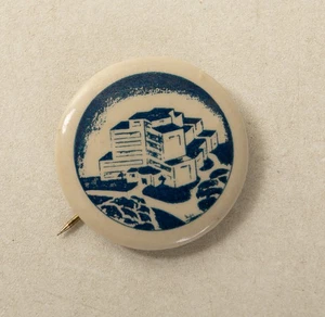 Seattle Center Campus Pinback Button (B9B-19/JSF6) Washington Union Mark - Picture 1 of 6