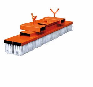 Kehrbesen 2000 mm Breite - für Gabelstapler, Radlader, Frontlader - Schubbesen - Bild 1 von 6