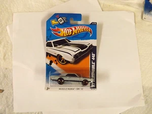 Hot Wheels 2012 MUSCLE MANIA 1/10  67 OLDSMOBILE 442  101/247 FULL CARD EXCELENT - Picture 1 of 11