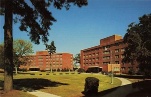 Postcard Columbus, MS: Taylor Hall & Kiern Hall, Mississippi State College Women - Picture 1 of 2