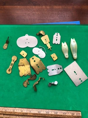 PIEZAS DE SEÑUELO DE FÁBRICA VINTAGE FRED ARBOGAST MISC Foto 1 de 4