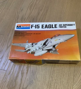 Monogram F-15 Eagle Air Superiority Fighter 1/72 Modell Neu (N0825200) - Bild 1 von 2
