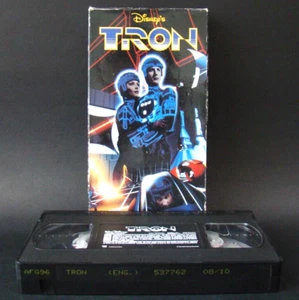 TRON VHS 1995 Jeff Bridges Disney Sci-Fi Action Adventure Film 1982 Rare HTF 80s - Picture 1 of 3