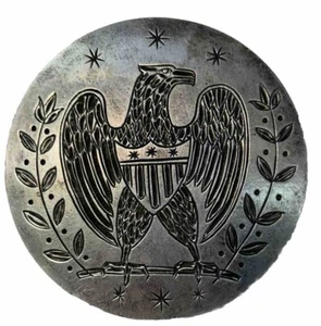Remache redondo American Eagle vintage tono plata  - Imagen 1 de 5