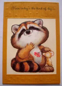 Grußkarte Waschbär & Maus mit Blume geprägt Charmers Vintage Geburtstag *SS9 - Bild 1 von 3