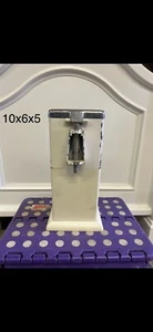 VINTAGE ICE O MATIC CRANK ICE CRUSHER WHITE WALL MOUNT OR COUNTER TOP - Picture 1 of 6