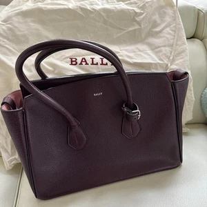 Bolso de Mano Bally SOMMET Rosa Cremallera Bolsillo Logo Burdeos Cuero De Japón ¡Usado!! - Imagen 1 de 12