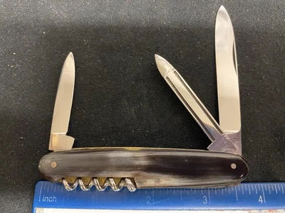 Cuchillo de pluma hecho en Alemania con sacacorchos, asas de cuerno Foto 1 de 4