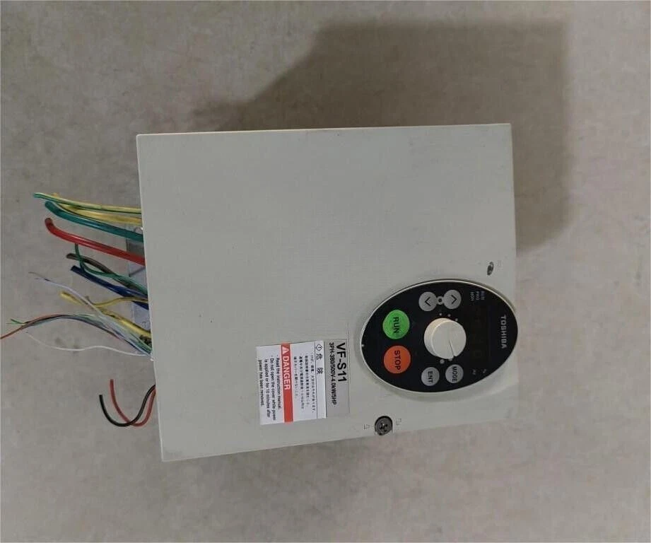 VFS11-4037PL-WN Toshiba VF-S11 Series Industrial vector Inverter Drive 4KW 380V - Image 1 of 1