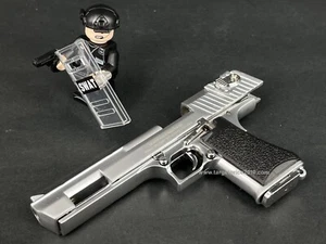 Keychain 1:3 Scale Desert Eagle (Silver) - For Display Only - Picture 1 of 5