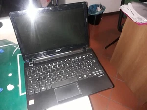 pc portatile acer aspire v5   - Foto 1 di 1