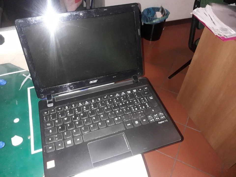 pc portatile acer aspire v5   - Immagine 1 di 1