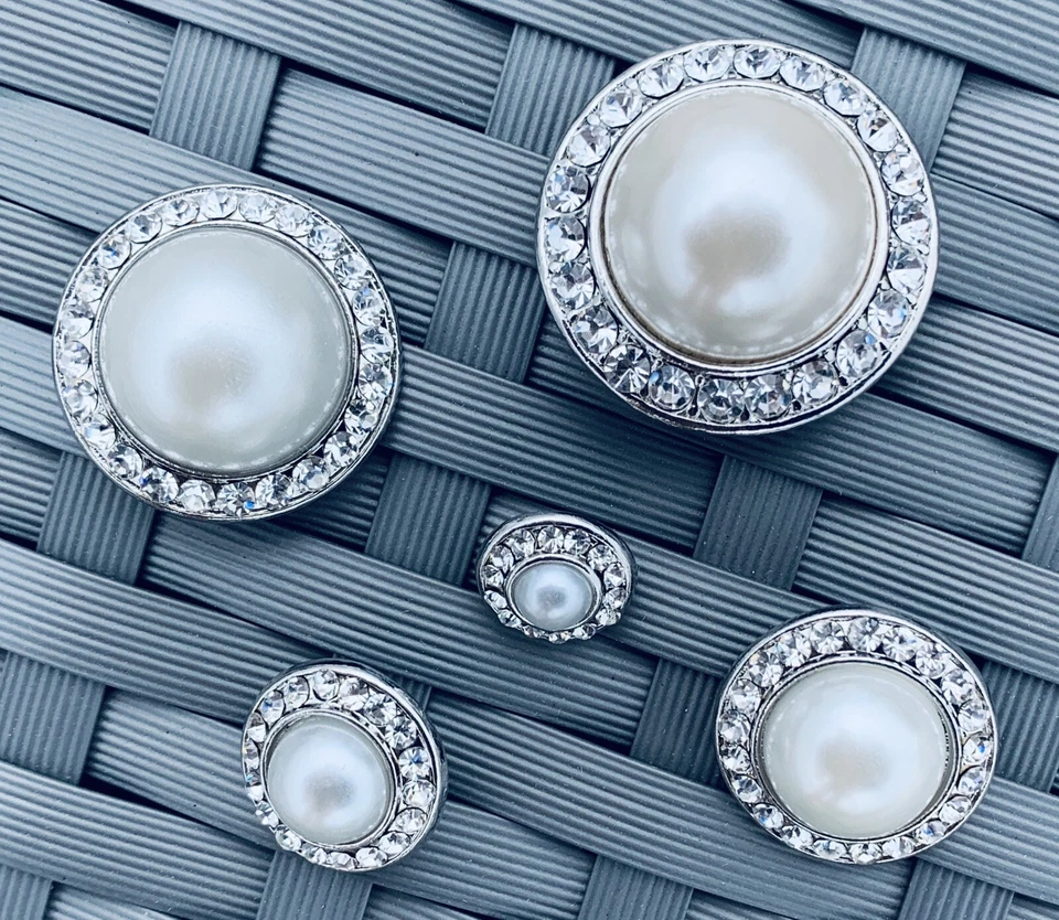 3 PCs Round Crystal Rhinestone Pearl Buttons Alloy Sewing Crafts W Hole Wedding - Image 1 of 4