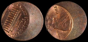 Off Center Error Lincoln Memorial Cent 1982 Copper Large Date Philadelphia - Picture 1 of 5
