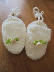 Baby-Schuhe Ballerinas lila handgestrickt Einzelstücke 6 bis 12 Monate Gr. 17/18 - Bild 1 von 5