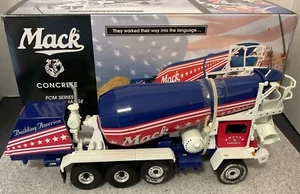 First Gear Mack Concrete, FCM Series, Front Discharge Mixer No.500 - Picture 1 of 9