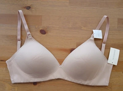 Sujetador de Enfermería On Gossamer 32DD Next to Nothing Micro Inalámbrico Beige Champagne Nuevo Foto 1 de 4