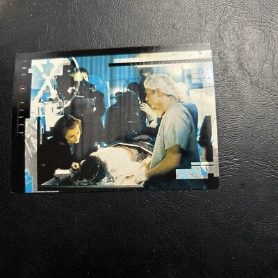 Jb101a Expediente X temporadas 4 y 5 2001 #86 Gillian Anderson Scully Foto 1 de 2