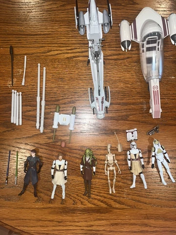 Hasbro Star Wars the Clone Wars 2008 Action Figures + Vehicles and Accessories Cover