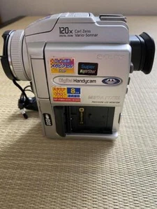 Sony Handycam DCR-PC110 Mini DV Camcorder Nightshot  Silver - Picture 1 of 2