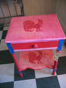 KITCHEN  STAND SIDETABLE  w/ ROOSTERS  PAINTED  - Picture 1 of 4