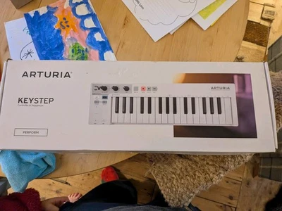 Arturia KeyStep 32-Key USB MIDI Keyboard Controller & Step Sequencer (white) - Image 1 of 4