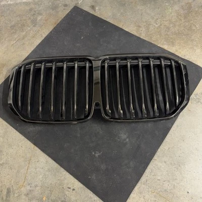 Rejilla delantera Shadowline para riñón sin cámara OEM BMW X7 G07 M50i 2019~2022 Foto 1 de 4
