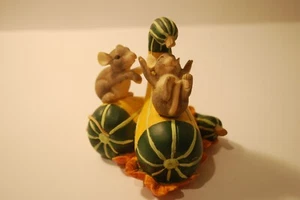 Silvestri Charming Tails DEAN GRIFF Figurine Mice on Gourd Fall Decor  - Picture 1 of 10