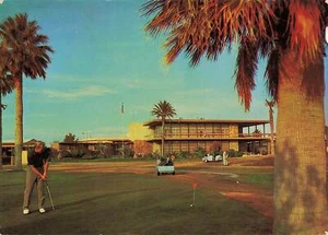 Vintage Man Putts Wilbur Clark's Desert Inn Las Vegas NV Hotel Motel Postcard - Picture 1 of 2