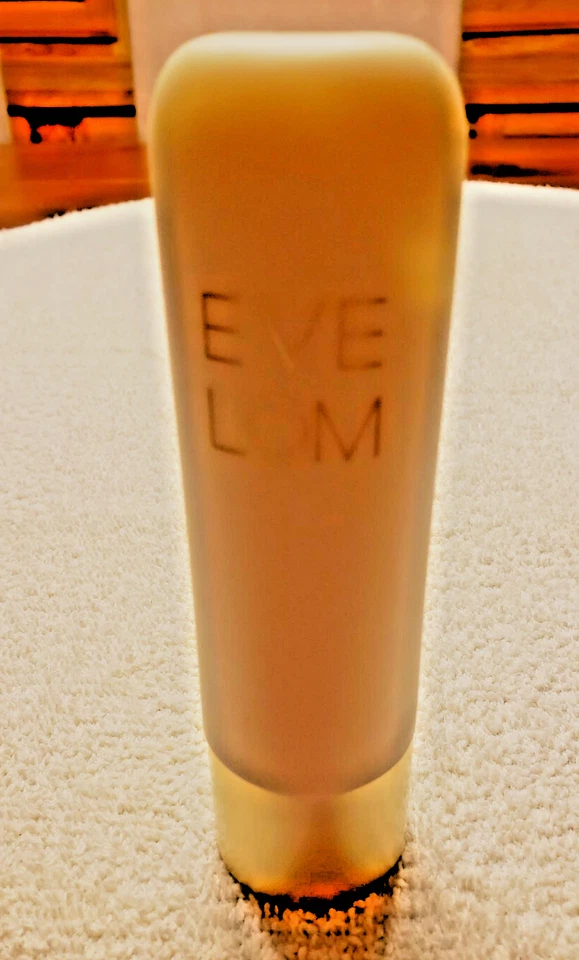 Eve Lom Radiance Perfected Flawless Radiance Primer SPF 30 - Image 1 of 1
